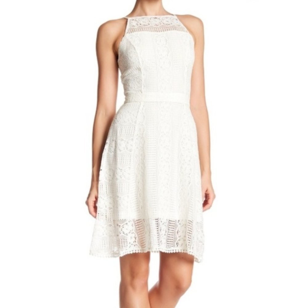 Cupcakes & Cashmere Layden White Floral Lace Dress
